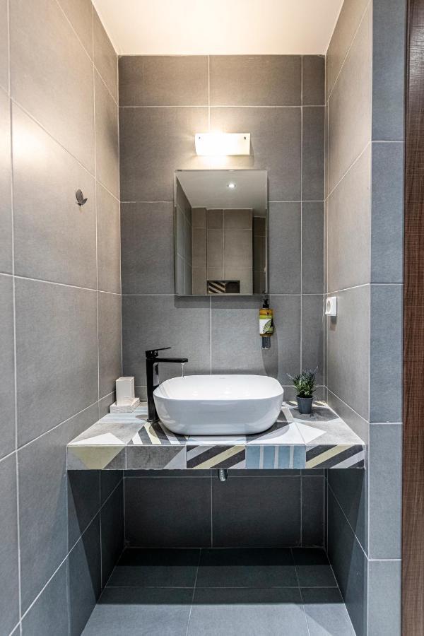 Athenian Boutique Apartments Экстерьер фото